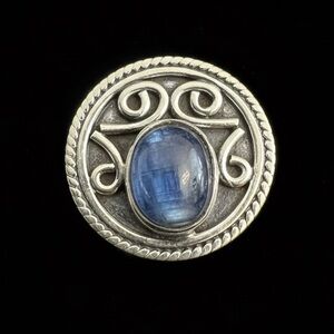 Sterling Silver and genuine Blue sapphire Gemstone ring‎
